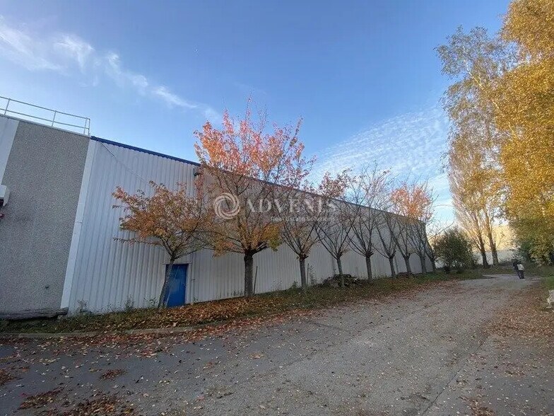 Industrial in Maurepas for sale - Primary Photo - Image 3 of 9
