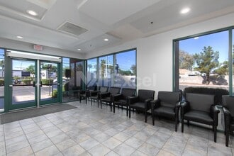 2202 W Craig Rd, North Las Vegas, NV to rent Interior Photo- Image 2 of 5