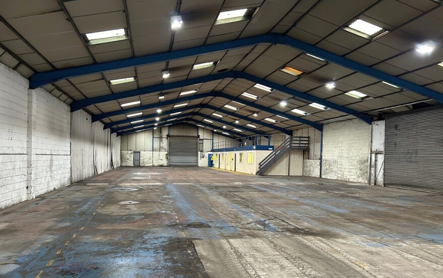 1D Hixon Airfield, Hixon to rent Interior Photo- Image 1 of 2