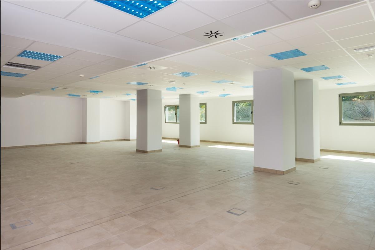 Office in SEVILLA, Sevilla to rent Building Photo- Image 1 of 3