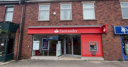 45 Hough Ln, Leyland to rent Building Photo- Image 1 of 6