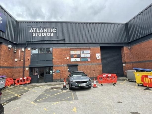 Atlantic St, Altrincham to rent Building Photo- Image 1 of 2