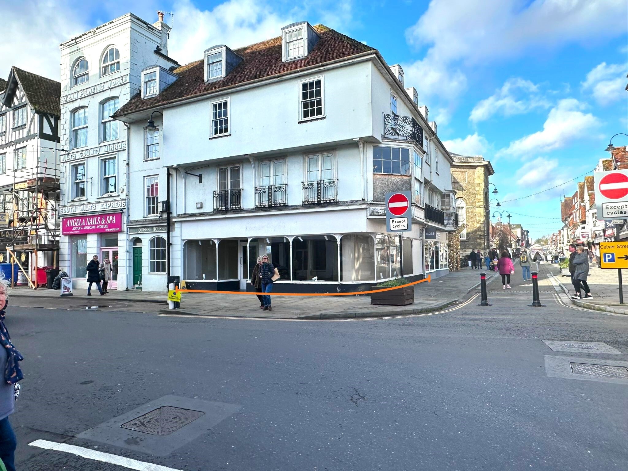 2 Queen St, Salisbury to rent Interior Photo- Image 1 of 3