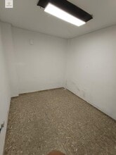 Retail in Cáceres, Cáceres to rent Interior Photo- Image 2 of 11