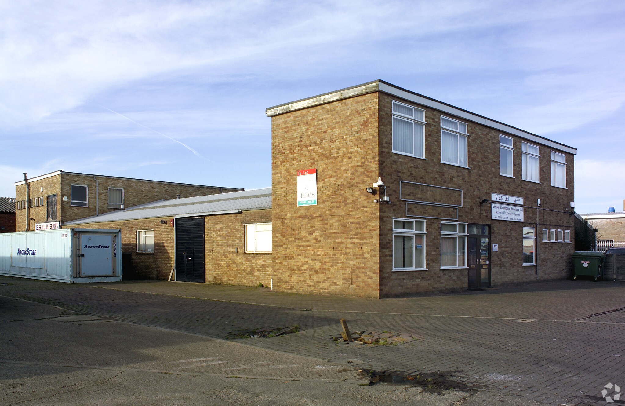 Lupton Rd, Thame for sale Building Photo- Image 1 of 1