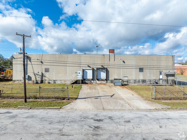 More details for 300 Rogers St, Barnesville, GA - Industrial for Rent