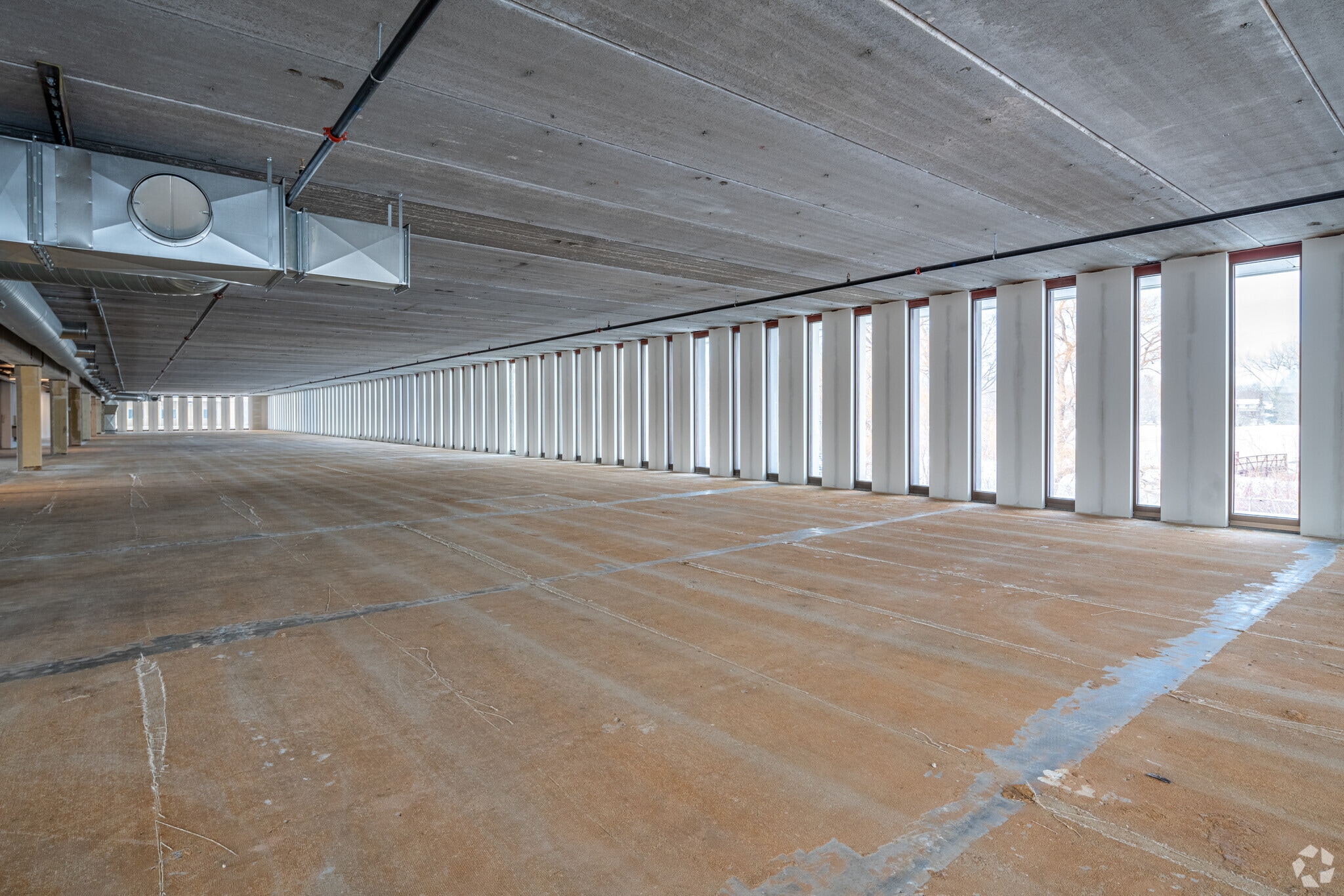 4600 W 77th St, Edina, MN to rent Interior Photo- Image 1 of 9