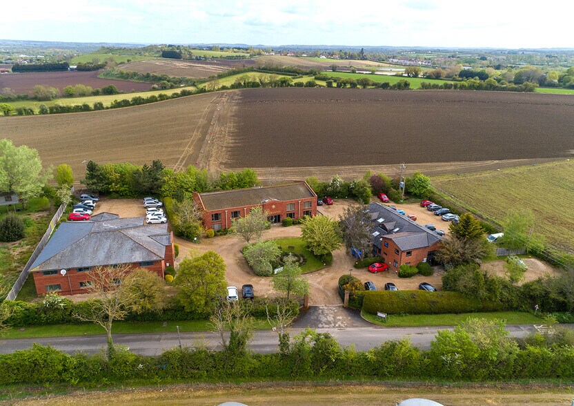 Office in Offenham for sale - Primary Photo - Image 1 of 1