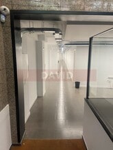 Retail in Barcelona, Barcelona to rent Interior Photo- Image 2 of 2