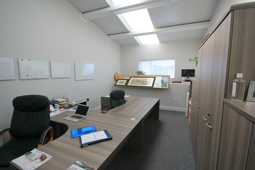 Unit 56 Manston, Ramsgate for sale - Interior Photo - Image 3 of 5