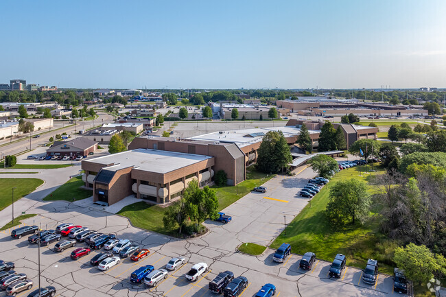 More details for 700 Pilgrim Way, Green Bay, WI - Multiple Space Uses for Rent