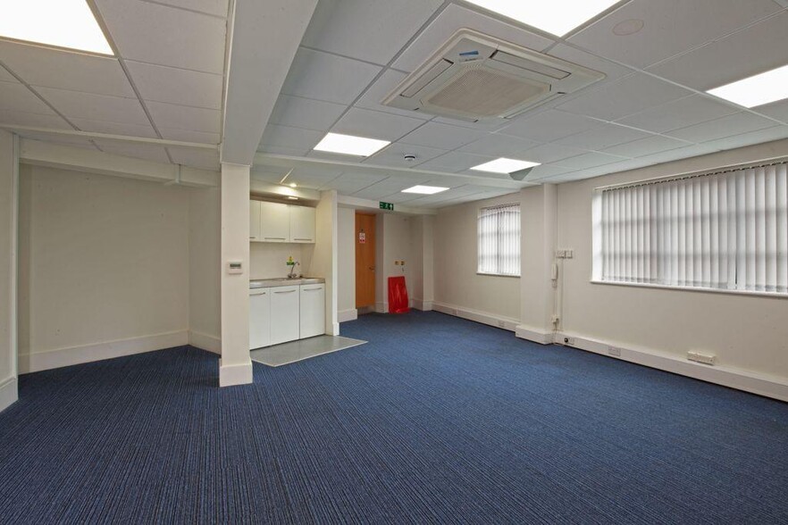 101 Lower Anchor St, Chelmsford to rent - Building Photo - Image 3 of 21