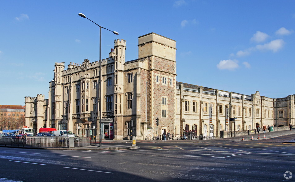 Clock Tower Yard, Bristol for sale - Primary Photo - Image 1 of 1