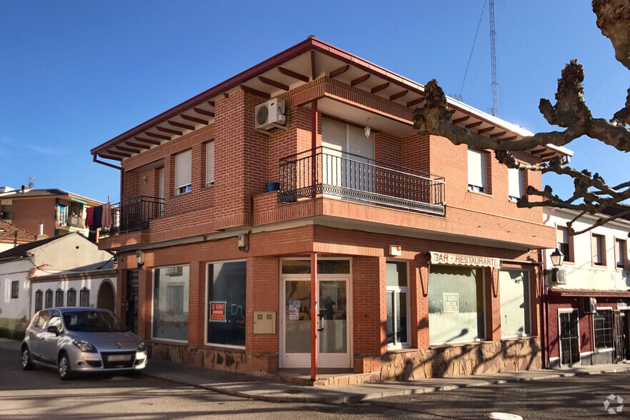 Calle Javier Martín Artajo, 1, San Martín de Valdeiglesias, Madrid for sale - Primary Photo - Image 1 of 2