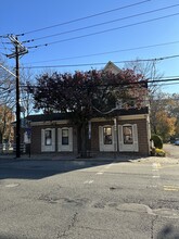 625 N Maple Ave, Ho Ho Kus, NJ for rent Building Photo- Image 1 of 11