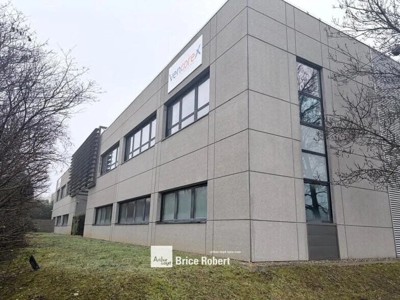 196 Allée Alexandre Borodine, Saint-Priest to rent - Building Photo - Image 1 of 6