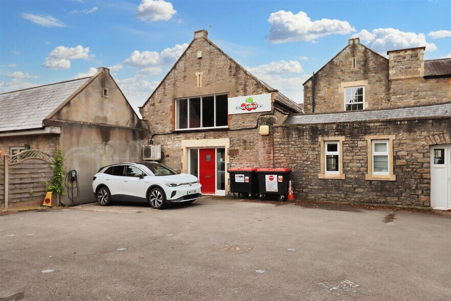 Victoria Rd, Clevedon for sale - Building Photo - Image 1 of 1