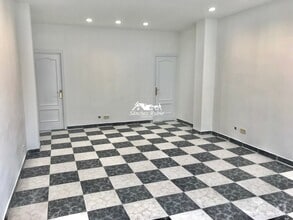 Retail in Torrelodones, Madrid to rent Interior Photo- Image 1 of 6