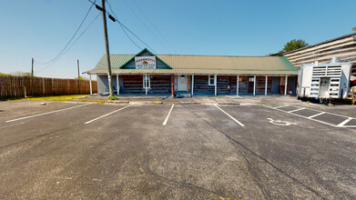 812 Mammoth Cave Rd, Cave City, KY for sale Primary Photo- Image 1 of 1