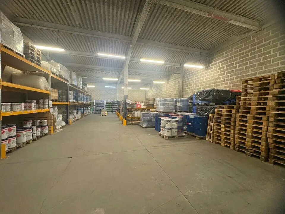Light Industrial in Neuilly-sur-Marne to rent Building Photo- Image 1 of 6