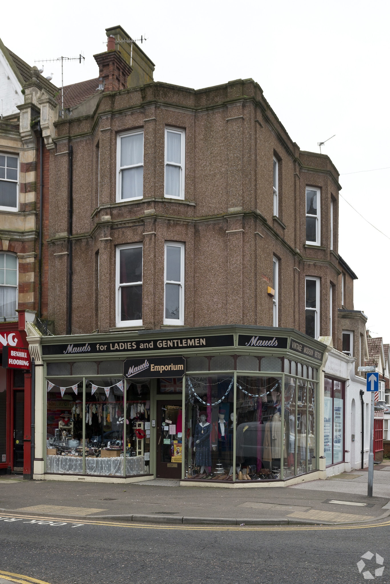 22 St Leonards Rd, Bexhill On Sea to rent Primary Photo- Image 1 of 7