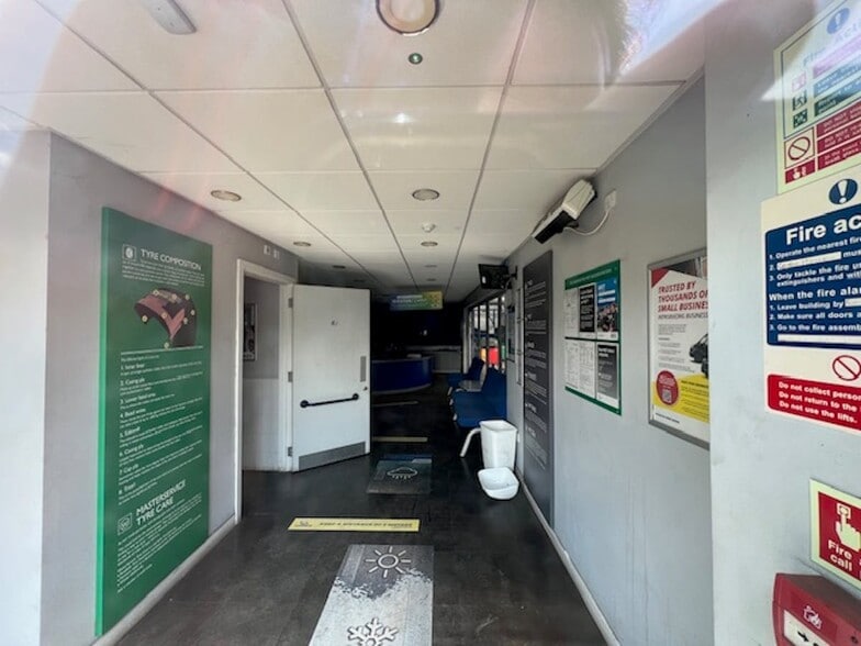 3 Victoria Road, Dartford to rent - Interior Photo - Image 3 of 7