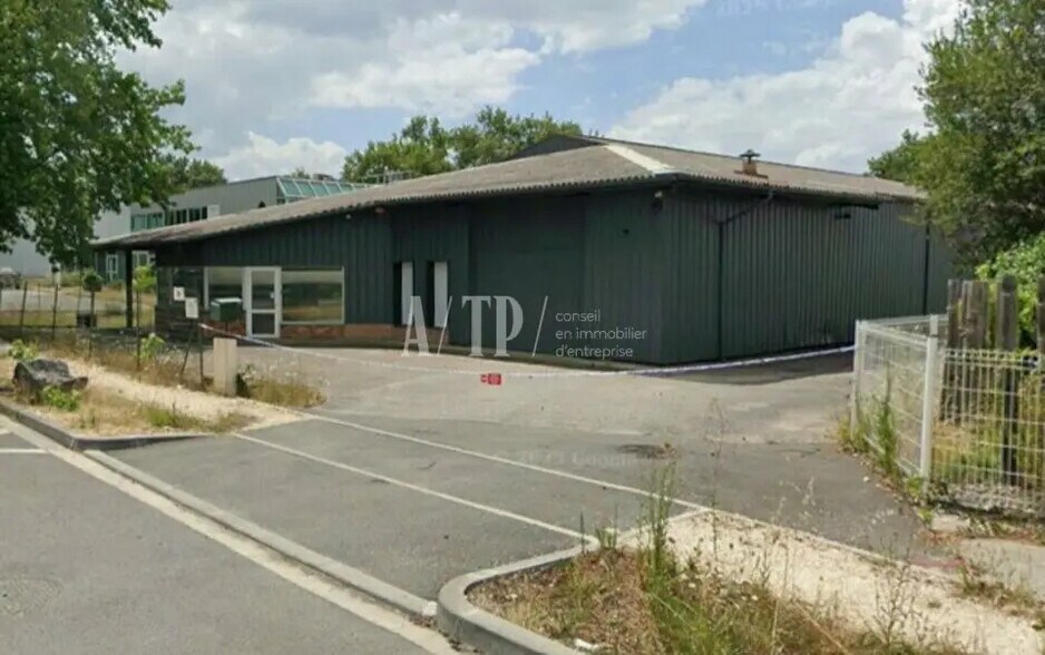Light Industrial in Gradignan to rent - Building Photo - Image 1 of 12