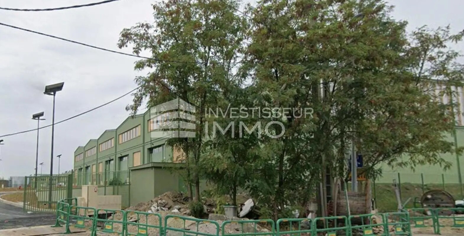 Light Industrial in Stains to rent Building Photo- Image 1 of 6