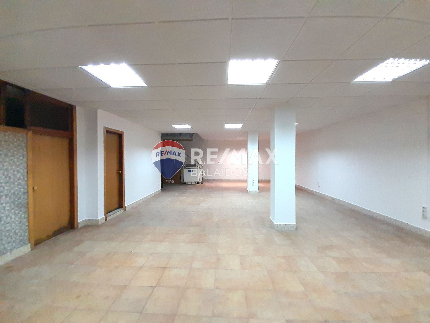 Retail in Vigo, Pontevedra to rent Interior Photo- Image 1 of 37