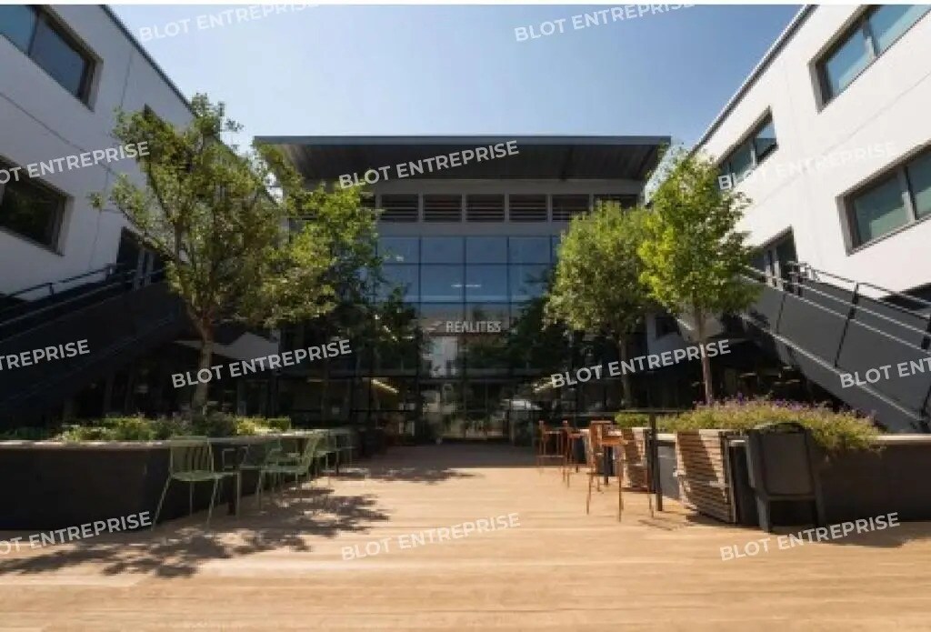 1 Impasse Claude Nougaro, Saint-Herblain to rent Building Photo- Image 1 of 12