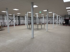 Badgers Rise, Bedford to rent Interior Photo- Image 2 of 2