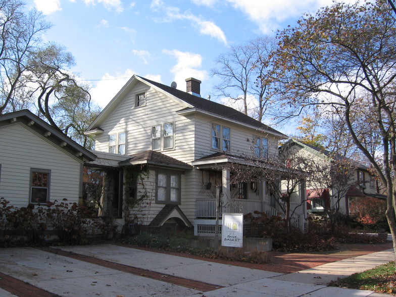 310 Campbell St, Geneva, IL for sale - Primary Photo - Image 1 of 1