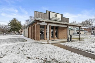More details for 110 Gladiolus St, Momence, IL - Retail for Sale