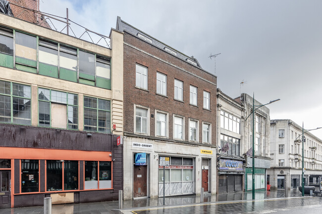 More details for 17-18 High St, Newport - Office to Rent