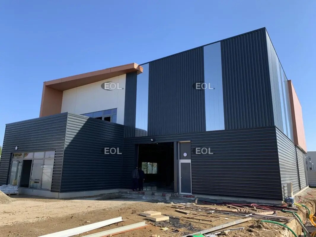 Light Industrial in Bondoufle for sale Building Photo- Image 1 of 4