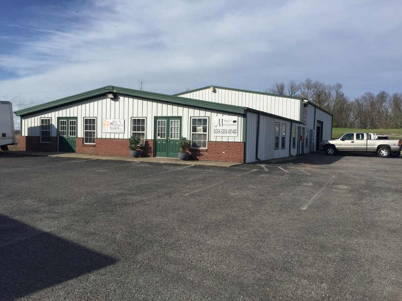 2858 US Highway 150 W, Stanford, KY for sale - Building Photo - Image 1 of 1