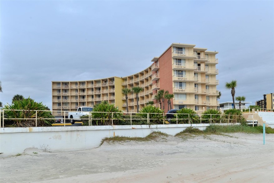 2323 S Atlantic Ave, Daytona Beach, FL for sale - Building Photo - Image 1 of 1