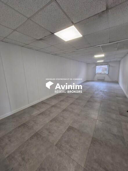 Office in Mitry Mory to rent - Interior Photo - Image 3 of 4