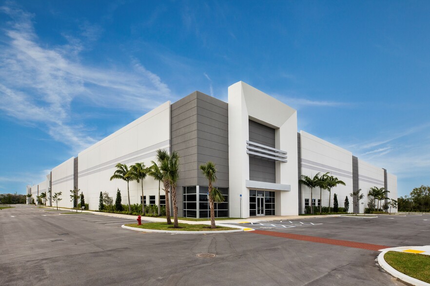 15791 Corporate Cir, Jupiter, FL for sale - Building Photo - Image 1 of 9