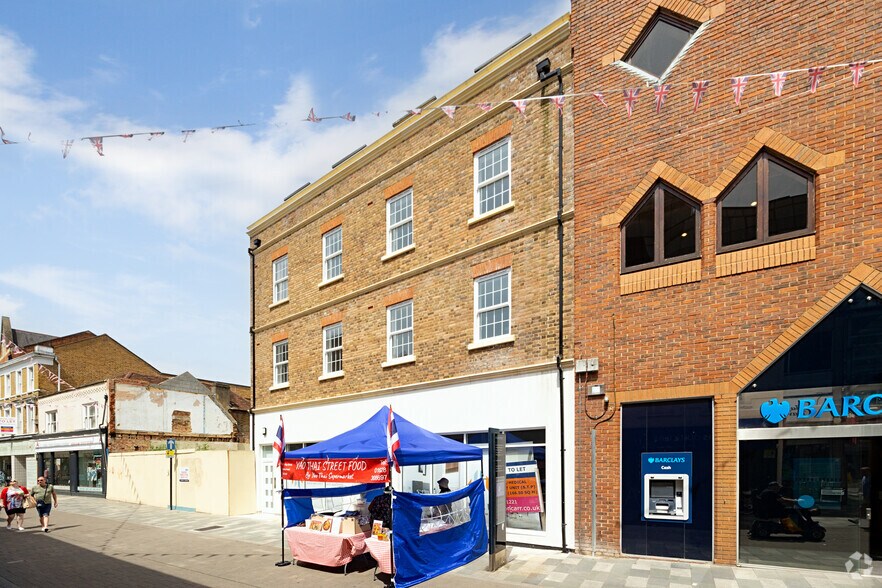 94-96 High St, Maidenhead to rent - Building Photo - Image 3 of 5