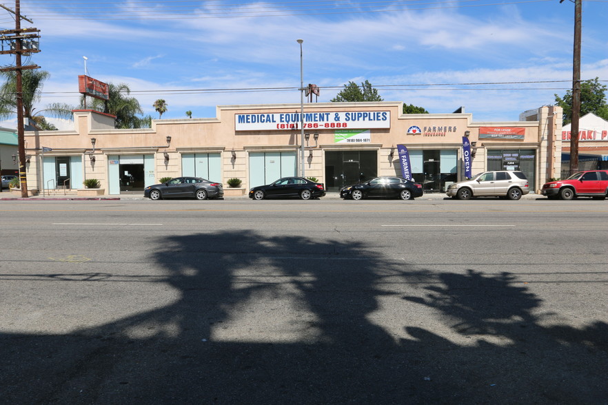 7316 Sepulveda Blvd, Van Nuys, CA for rent - Primary Photo - Image 1 of 5