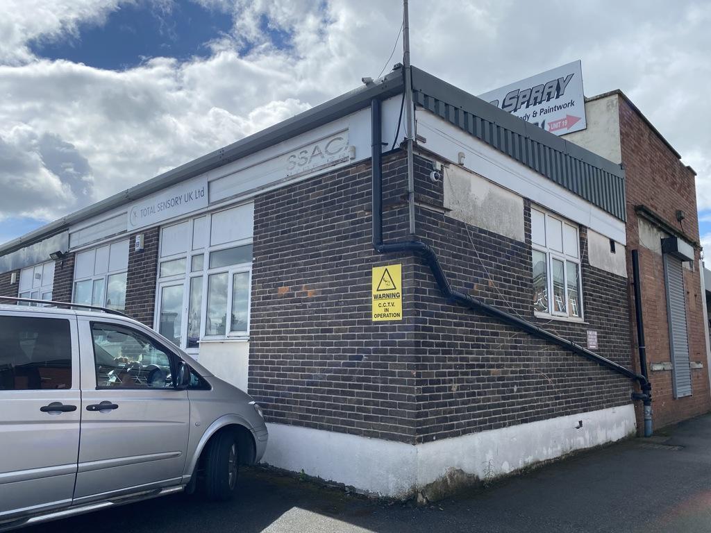 Carr Hl, Doncaster to rent Building Photo- Image 1 of 6