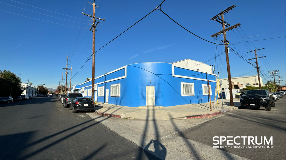 8150-8166 Orion Ave, Van Nuys, CA for rent - Building Photo - Image 2 of 5