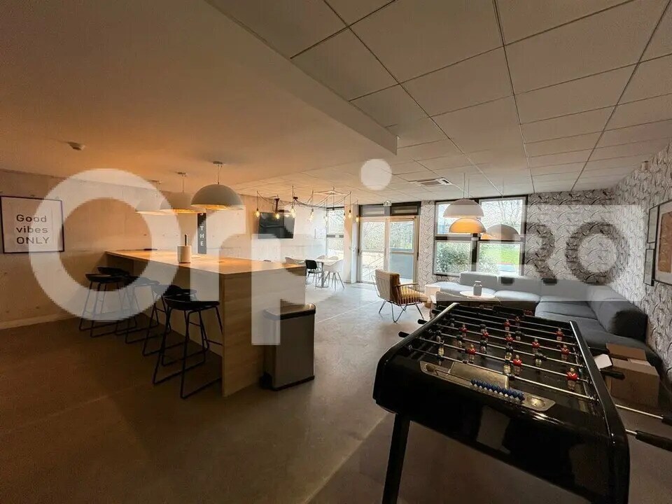 Office in Torcy to rent Interior Photo- Image 1 of 12