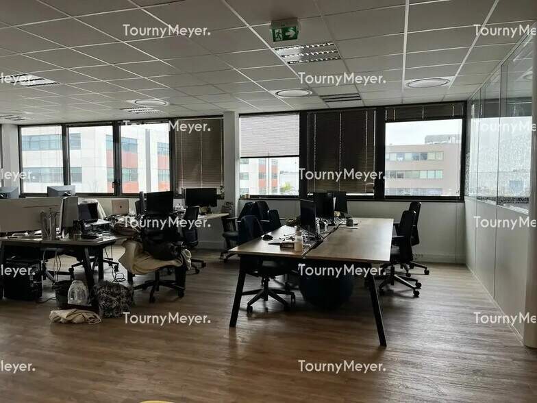 Office in Pessac to rent - Interior Photo - Image 2 of 7