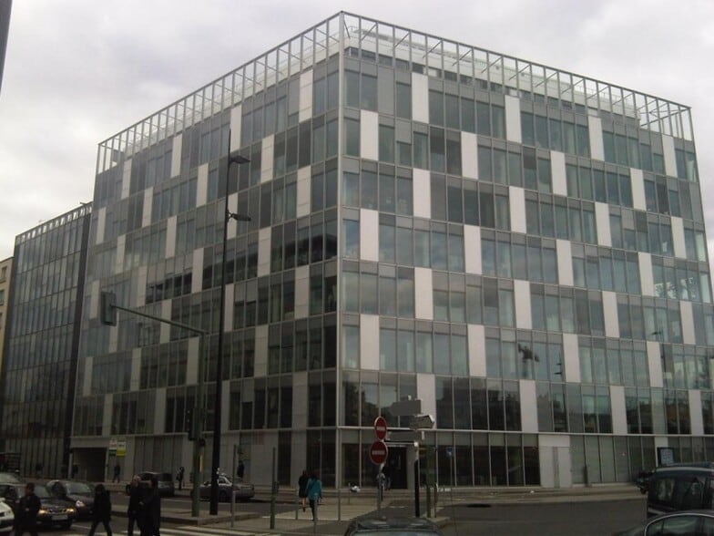 Office in Arcueil to rent - Building Photo - Image 2 of 2