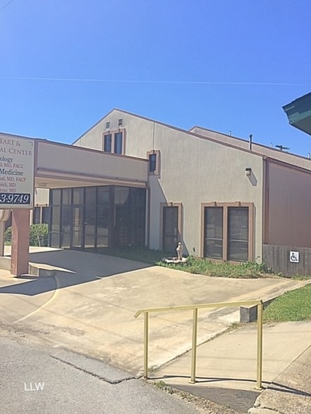 21 N Main St, Kingston, OK for sale - Primary Photo - Image 1 of 1