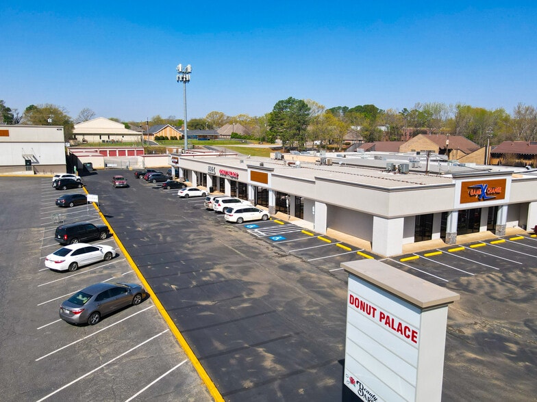 4007 S Broadway Ave, Tyler, TX to rent - Building Photo - Image 3 of 5