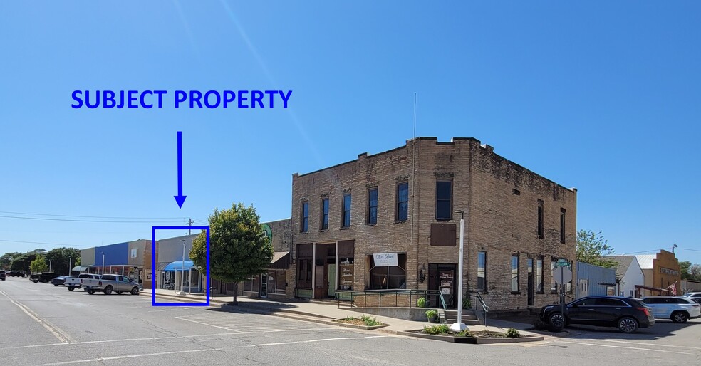 118 N Broadway St, Walters, OK for sale - Primary Photo - Image 1 of 9