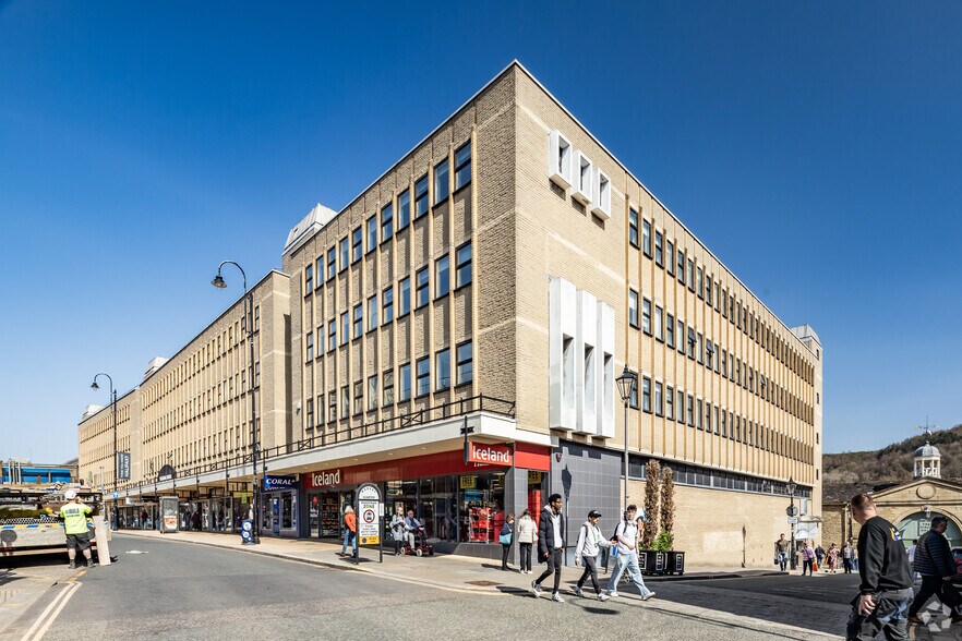 Market St, Halifax for sale - Primary Photo - Image 1 of 1